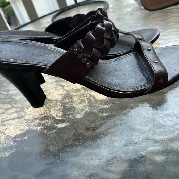 Nickels Soft leather strap braided slip on wood heel sandals brown studs size:7 - Picture 3 of 8